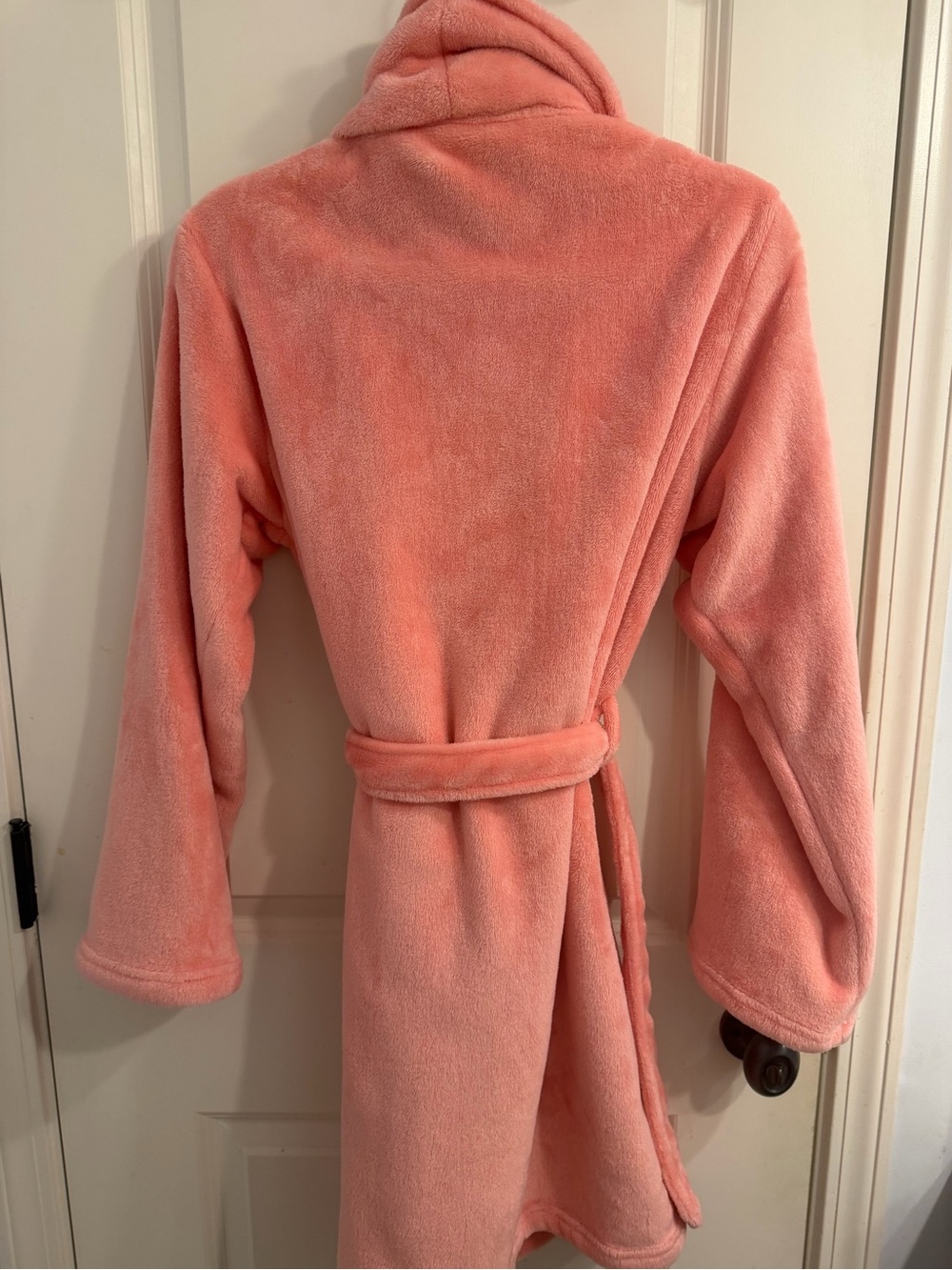 Victoria’s Secret Pink Fuzzy Robe - Picture 4 of 4